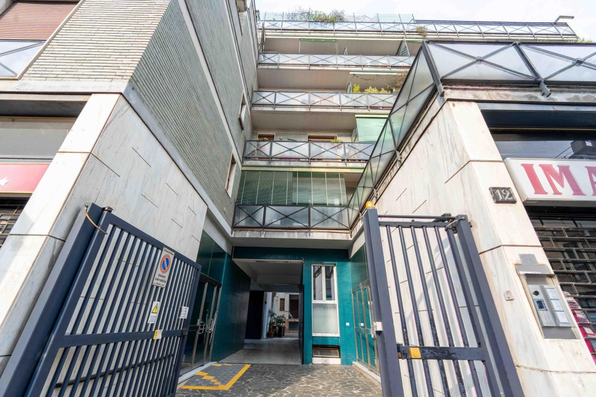 Suite 12 Milano Centro Parking Free מראה חיצוני תמונה
